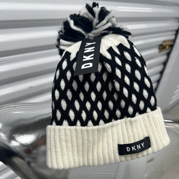 DKNY Beanie - Picture 1 of 2